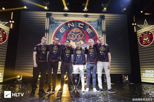 听完这首歌 全球10000000的CS:GO玩家都疯了