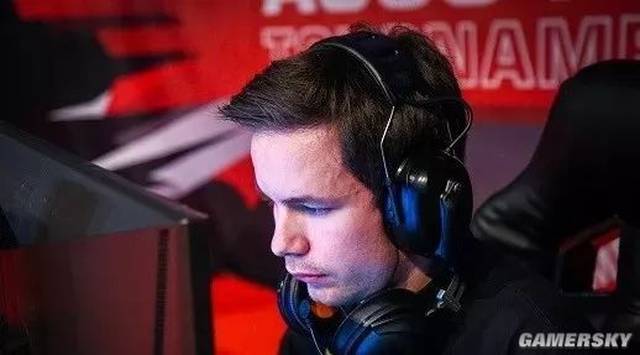 听完这首歌 全球10000000的CS:GO玩家都疯了