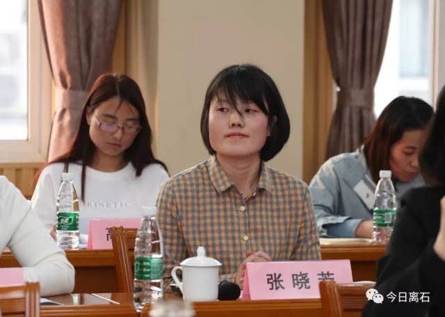 离石区在江阴顶岗学习教师张晓芳 梁美丽 摄初到城西中心小学的张晓芳