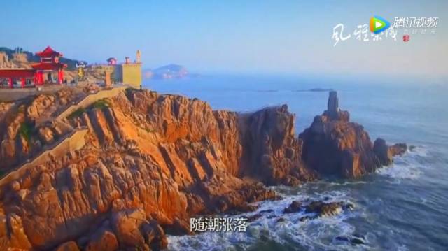 秦桥遗迹,位于成山头南侧大海中,是清道光年间荣成八景之一,海中的四