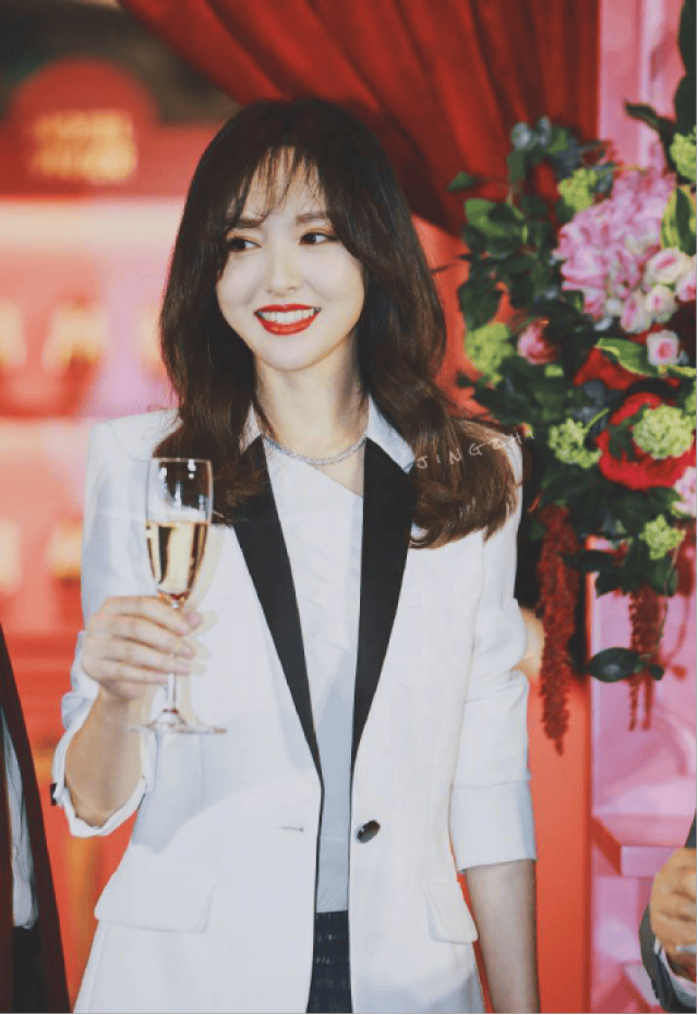 网传唐嫣已怀孕?看到图片之后!网友瞬间炸成一