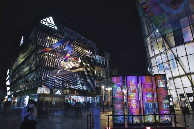 adidas originals | 三里屯太古里暗夜"型"踪