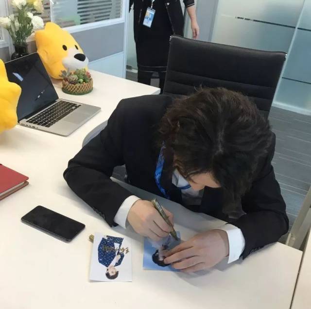 张大仙入职苏宁,他第一个推荐的产品是?