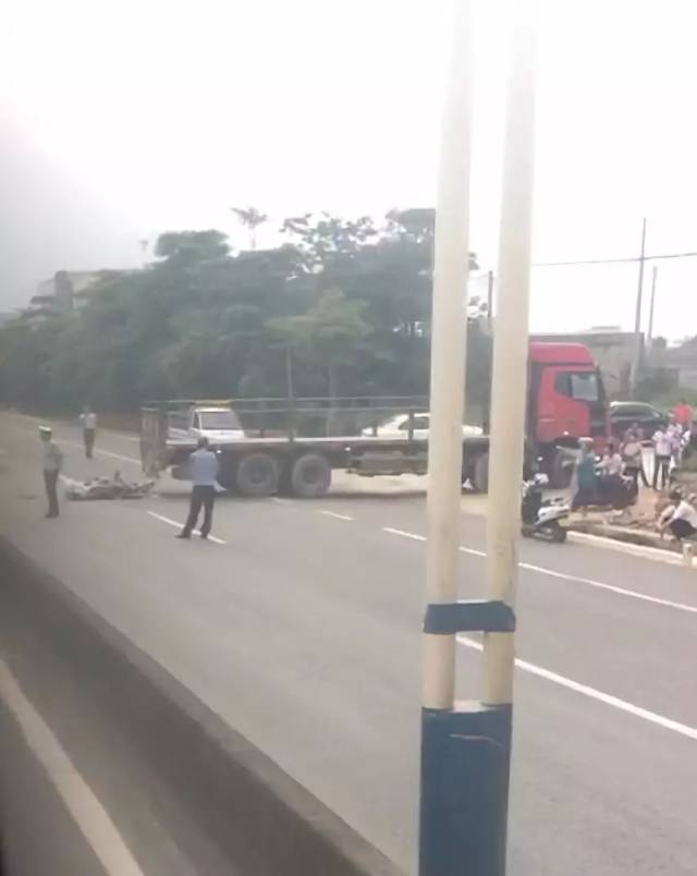 吴川又发生车祸,一人不幸当场身亡!