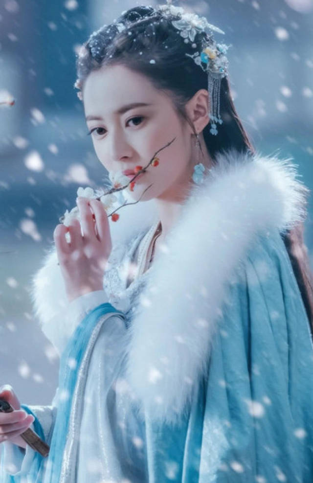 陈钰琪三个帅气与美丽并存的角色,赵敏鎏英九