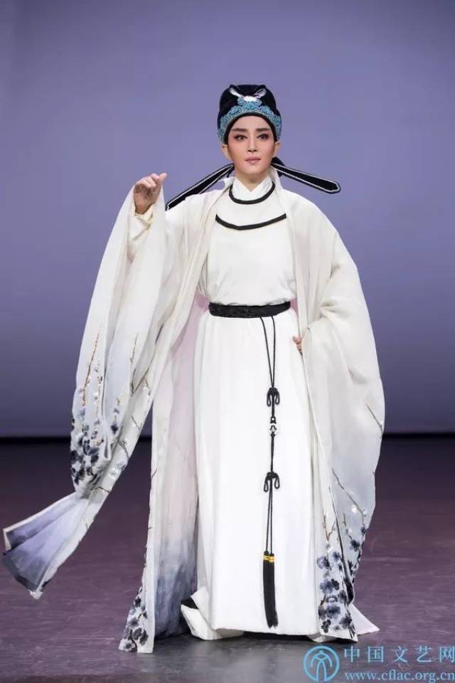 第29届中国戏剧梅花奖竞演飞越如在梦中蔡浙飞展演飞61越折子戏