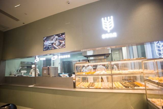 南昌首家喜茶来了,还有定制藕包