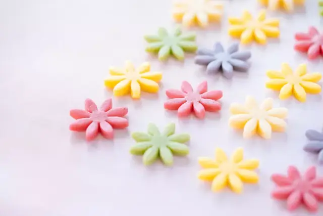 说好给孩子吃的自制奶片,结果忍不住偷偷吃几