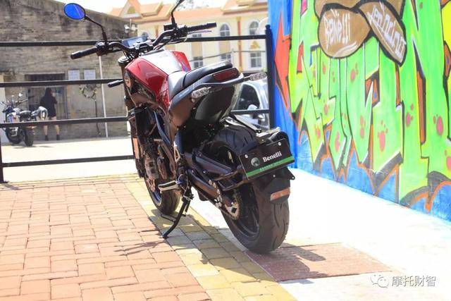 轻骑u侠cafe racer250r
