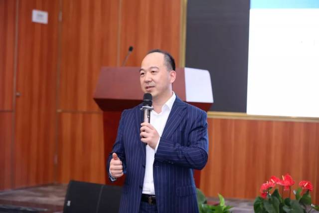上药控股副总经理任刚致辞并作全国物流战略部署