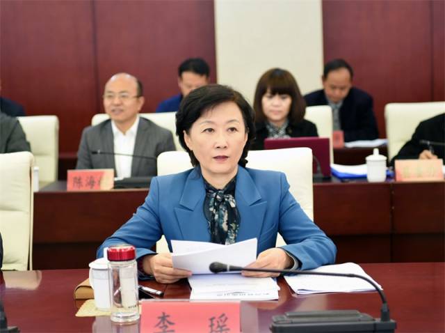 民建中央副主席李世杰率队到黔西县考察调研