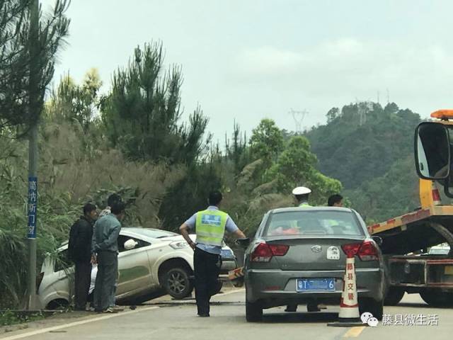 中午时分,藤太公路又是安宁路段发生交通事故