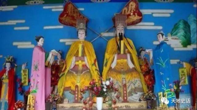 东王公,西王母,道教主管男女神仙的两位大神