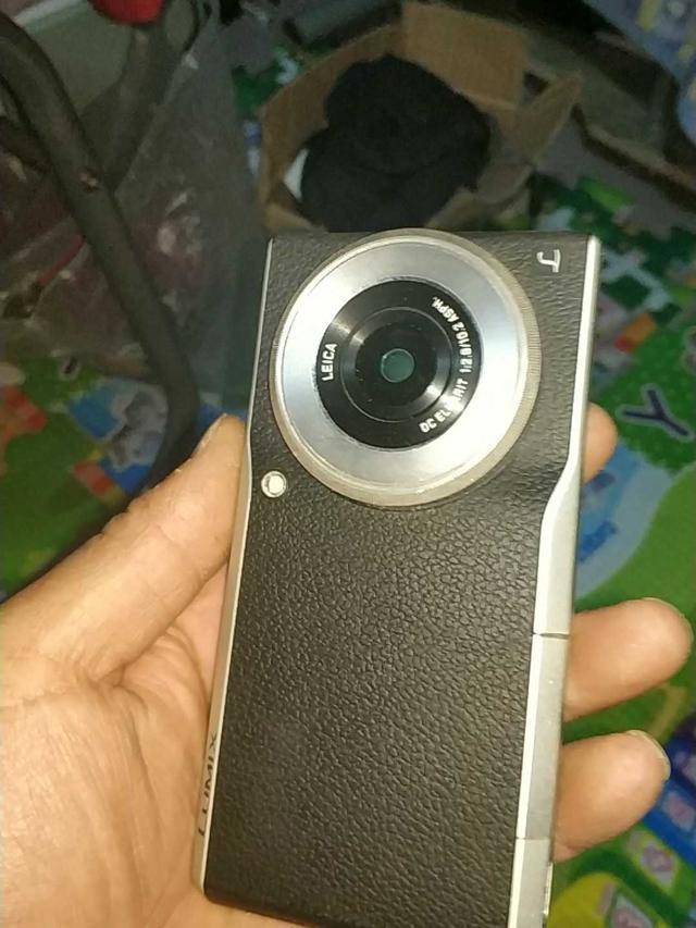 史上最"大底"的徕卡手机!1英寸cmos比华为还夸张