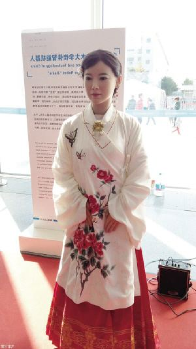 原创中国研制"美女机器人",未来有望娶机器人老婆,这是不是天方夜谭?