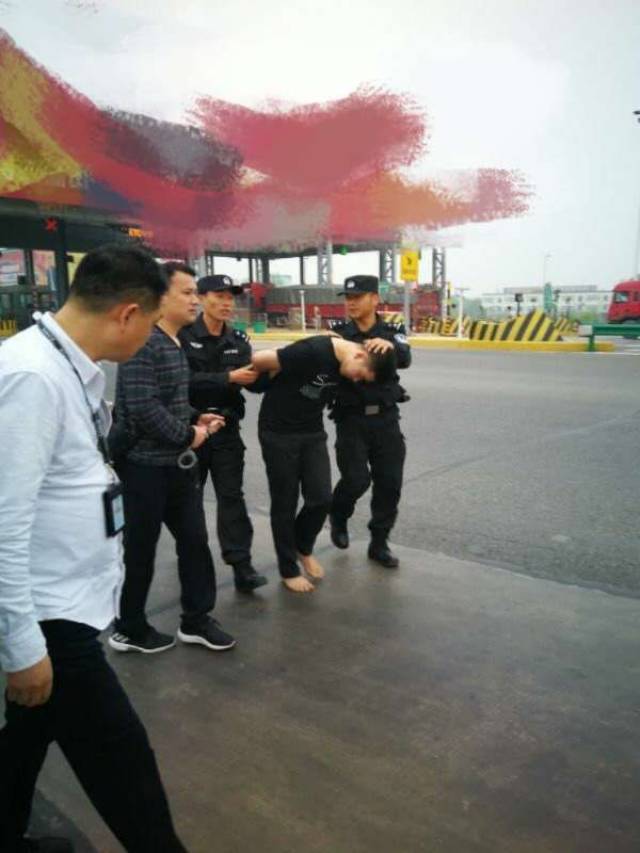 突发!安庆昨晚发生刑事案件致5人死亡!嫌疑人刚刚被抓!