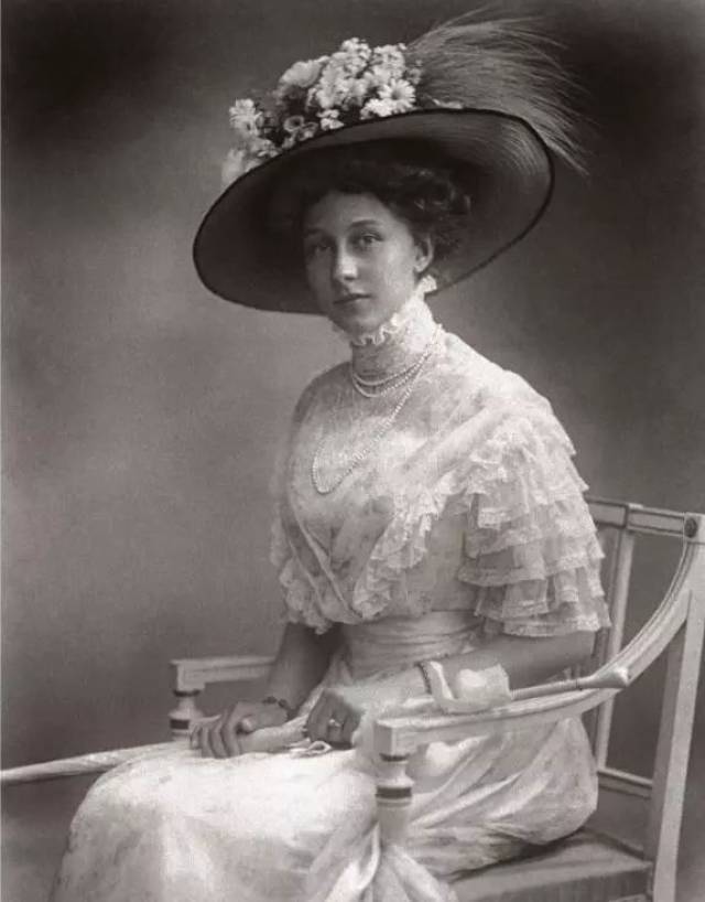 普鲁士公主维多利亚·路易斯,布伦瑞克公爵夫人.1914年 (p37)