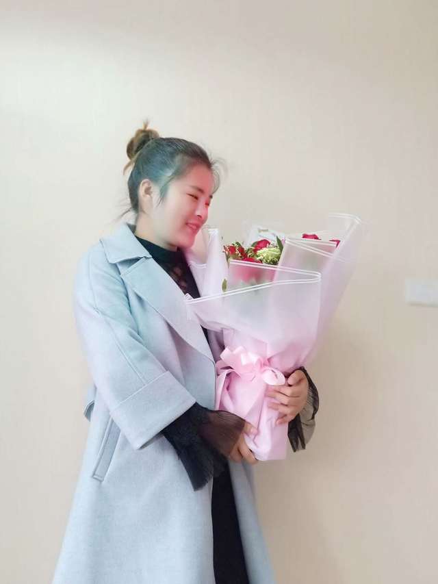 座右铭:努力到无能为力,拼搏到感动自己 职称:精致女人导师 个人荣誉