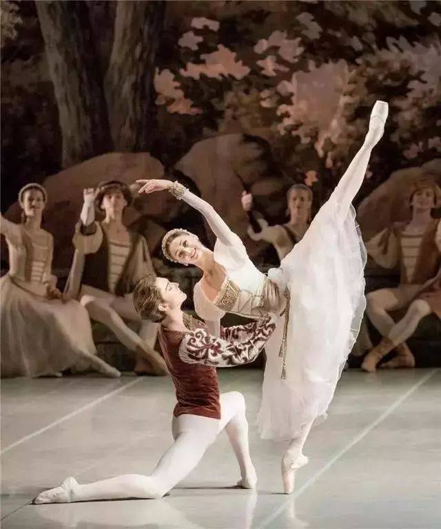 与志玲姐姐共舞的"芭蕾王子"到底是哪里来的神仙?