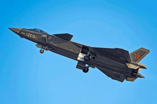 比美军F22的战损比靠谱:歼20挂弹只有6枚,战损