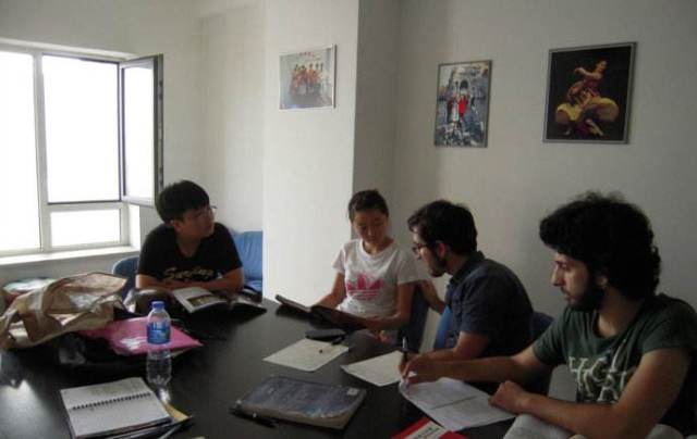 宁可相信世上有鬼,也不相信意大利留学中介那