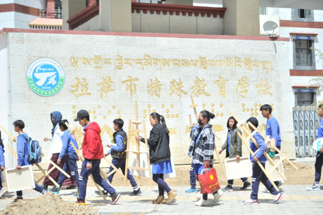 "艺术梦想计划"前往西藏拉萨市特殊教育学校