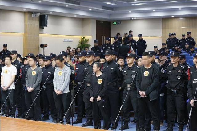 套路贷32人黑社会性质团伙覆灭,主犯获刑25年!