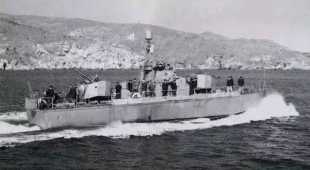 1959年2月,565号,566号,567号三艘艇击沉了敌方海军炮艇.