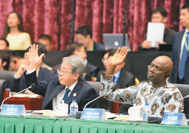 架起沿线民众的情感“丝路”