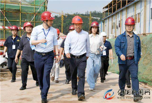 陈科调研重点民生项目建设情况