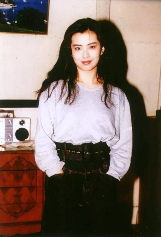 壁纸| 高清修复的90年代港产女神旧照也太美了吧!