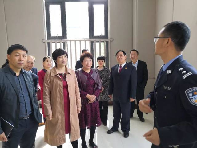 宝坻区市级以上劳模,先进工作者代表走进检察机关