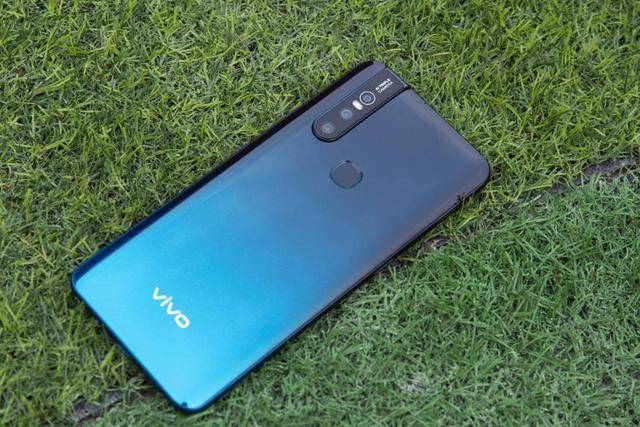 vivo s1 冰湖蓝