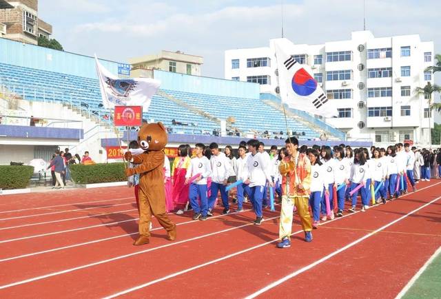 喜讯|广州市增城区郑中钧中学被认定为广州市示范性普通高中学校