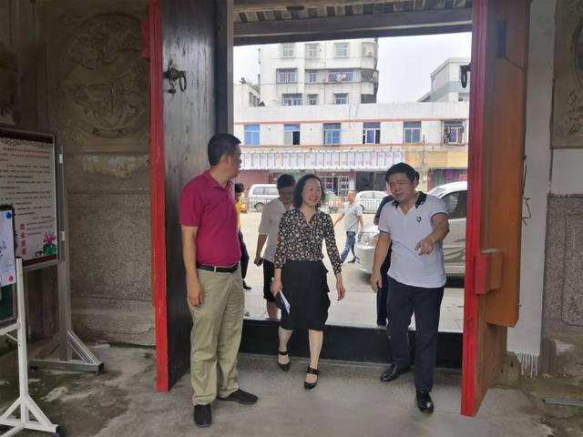 龙湖区政协到外砂镇东溪村开展古村落调研工作