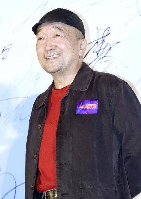 holiday丨13岁离家出走,张国立给他当配角,傲骨李保田:一生0广告,站着