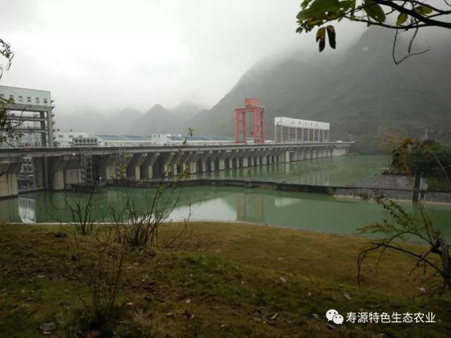 红水河乐滩水电站库区康养小镇景区位于忻城县红渡镇六纳,六蝶一带