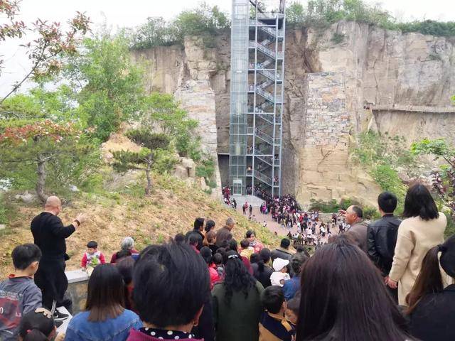 运行高度46米,弹跳高度42米,永城芒砀山的蹦极,你敢跳吗?