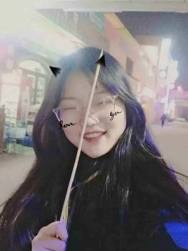啦啦操队员生活照大曝光!