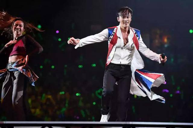 5.4新闻:三大运营商推携号自由转网;华为5G8K电视;电影《最好