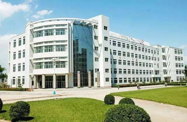 新乡医学院