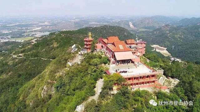 2019年5月25日抚州市登山协会首届灵谷峰登山比赛竞赛活动