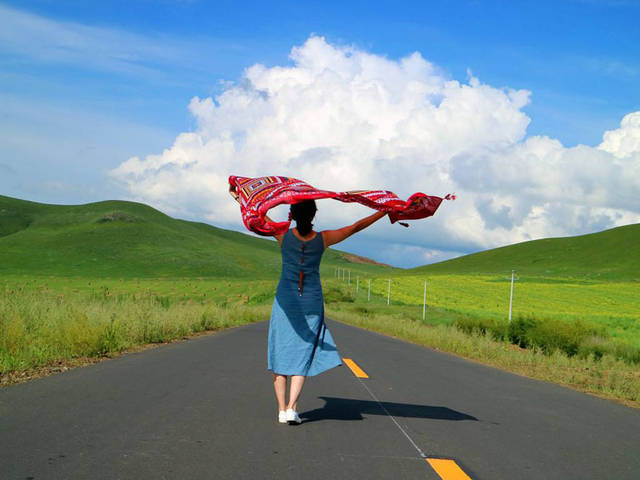 呼伦贝尔大草原拍照穿什么衣服好看 附旅拍景点