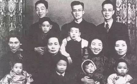 5岁丧父,64岁丧子,和妻子翻译大半个中国,惊艳