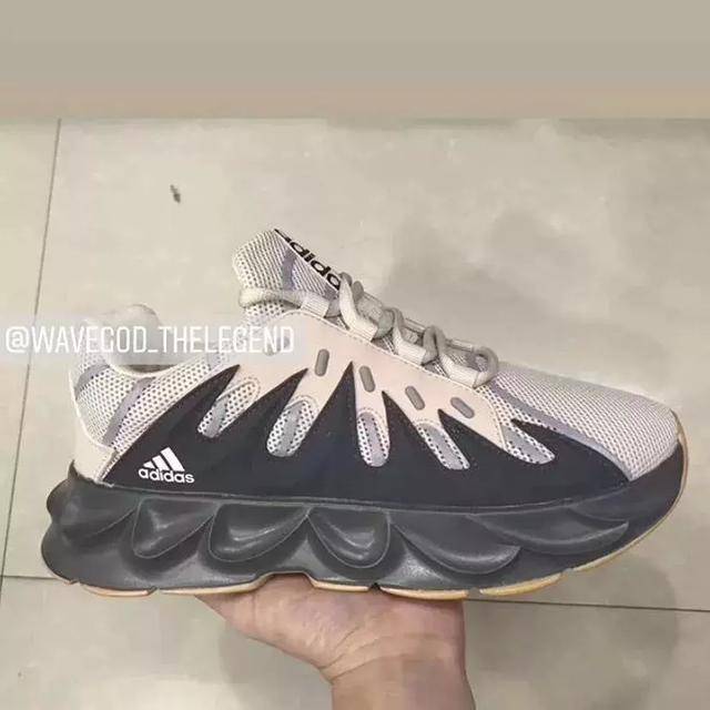 yeezy 451最新实物照曝光!是真丑还是真香?