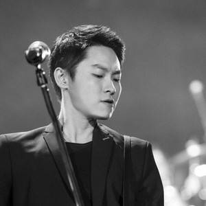 表态 伴奏 梁博