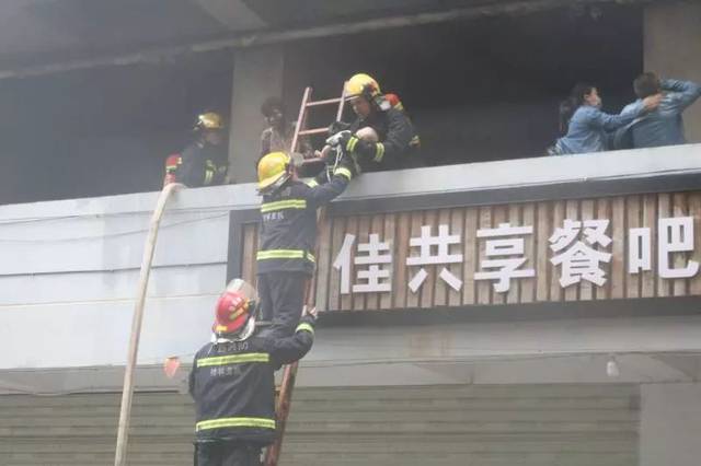 电动车再惹祸!5死38伤!记住:电动车着火别用灭火器!