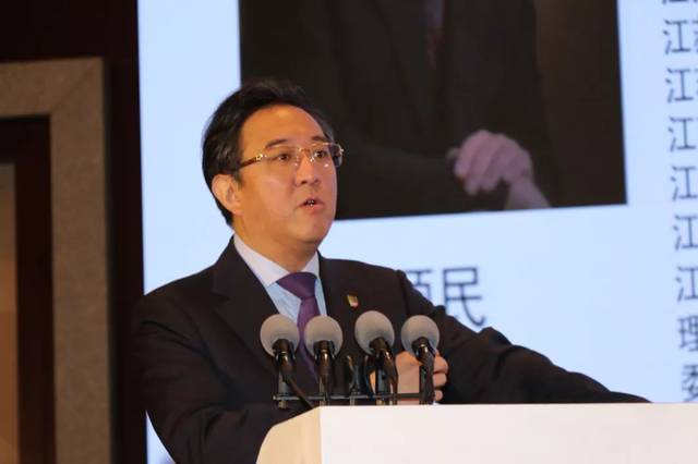 苏州大学附属第一医院院长 侯建全教授