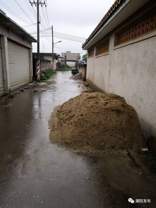 海门镇洪洞村 在海门镇,评比组先后对竞海村,湖边村,坑尾村,新地村