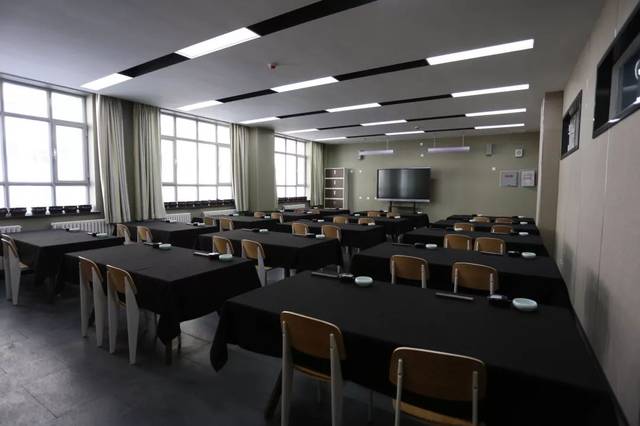 乌鲁木齐市第一中学2019年体育、美术、音乐特长生招生简章